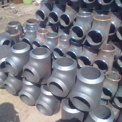 What are the different types of pipe flanges?